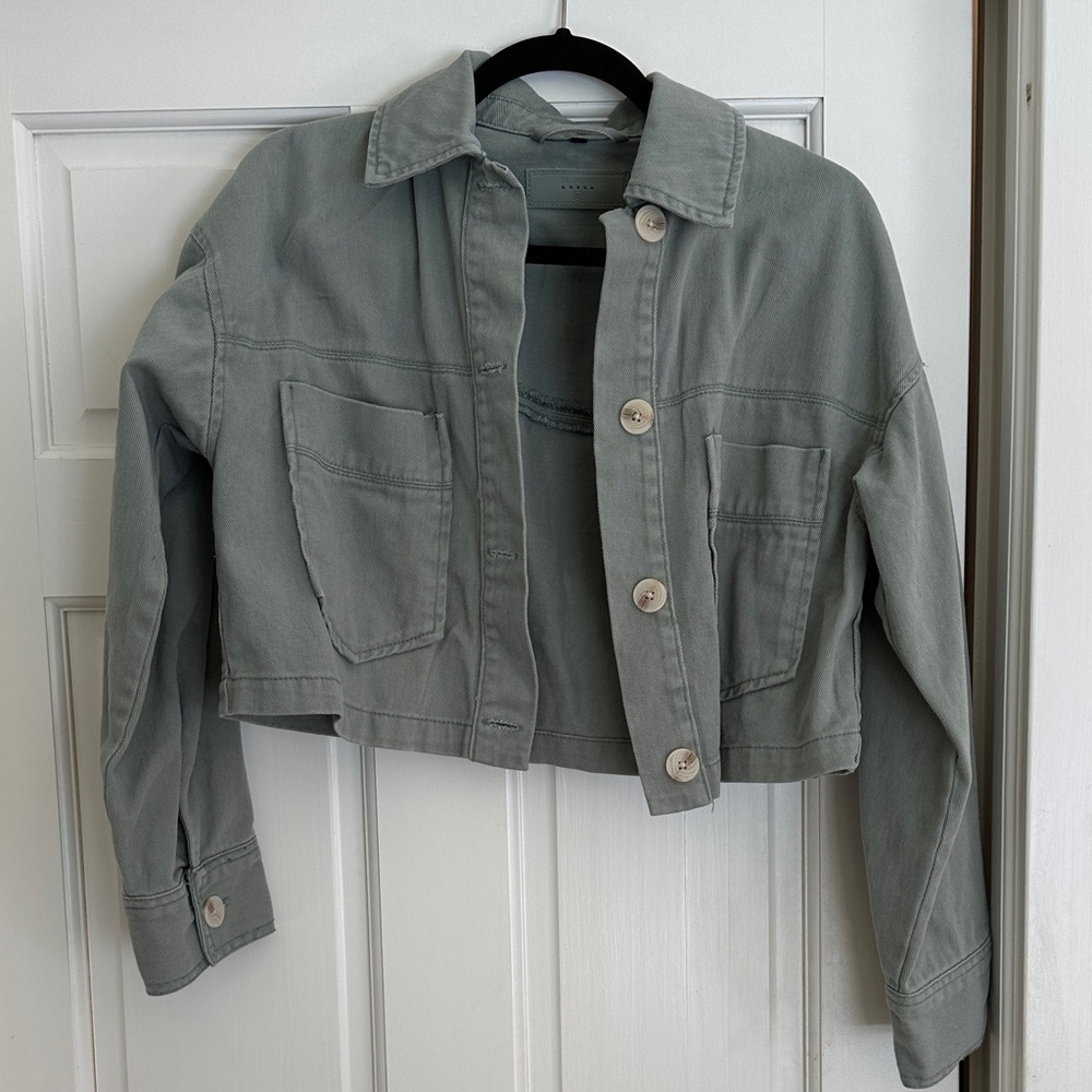 Blank NYC Women's Light Blue Cropped Jean Jacket